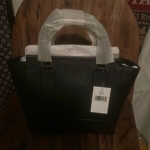 Brand new with tags, beautiful Kate Spade bag. ♠️
